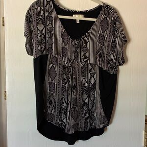 Anthropologie Black and White Geometric Patterned Top, medium